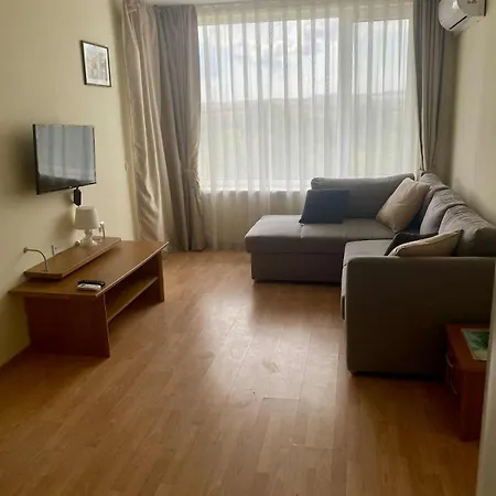 Peaceful, Floor, 2 Bedroom Apartment